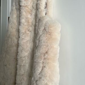 Rachel Zoe New York feaux fur vest